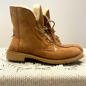 UGG 7.5 tie boots